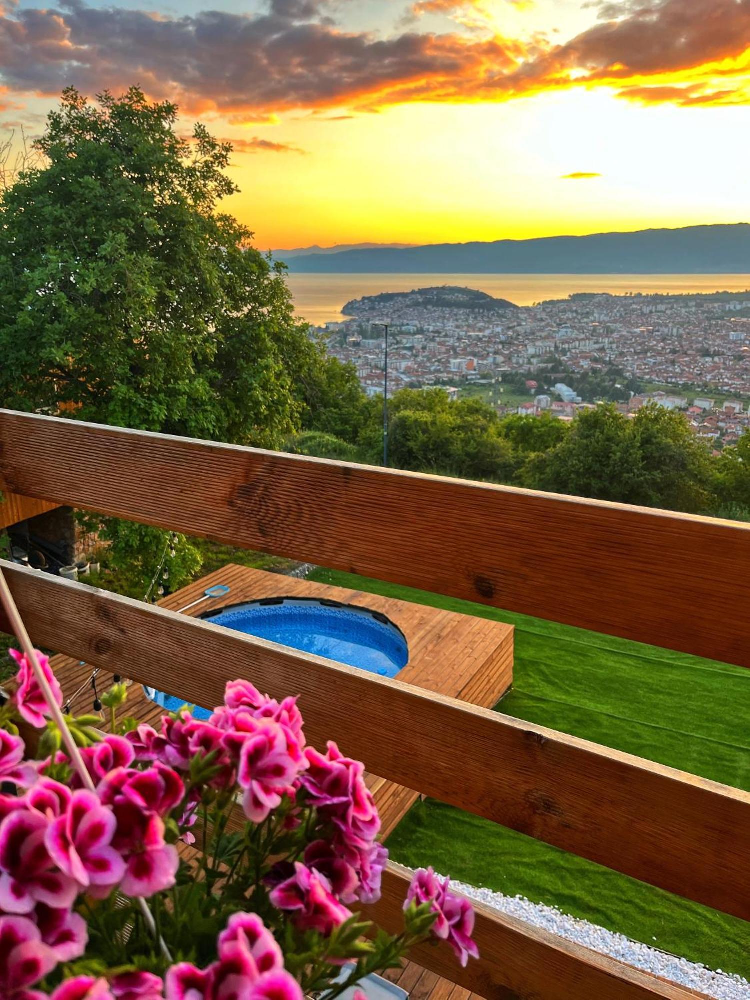 Villa & Apartments Cityview Ohrid Exteriör bild
